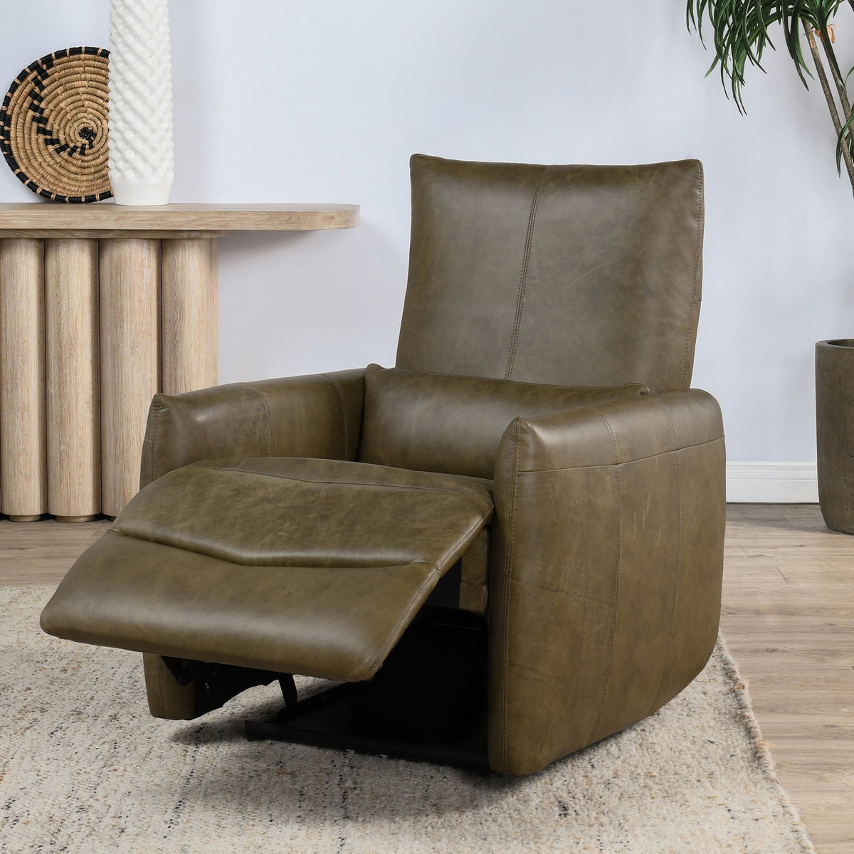 Thaya Power Recliner