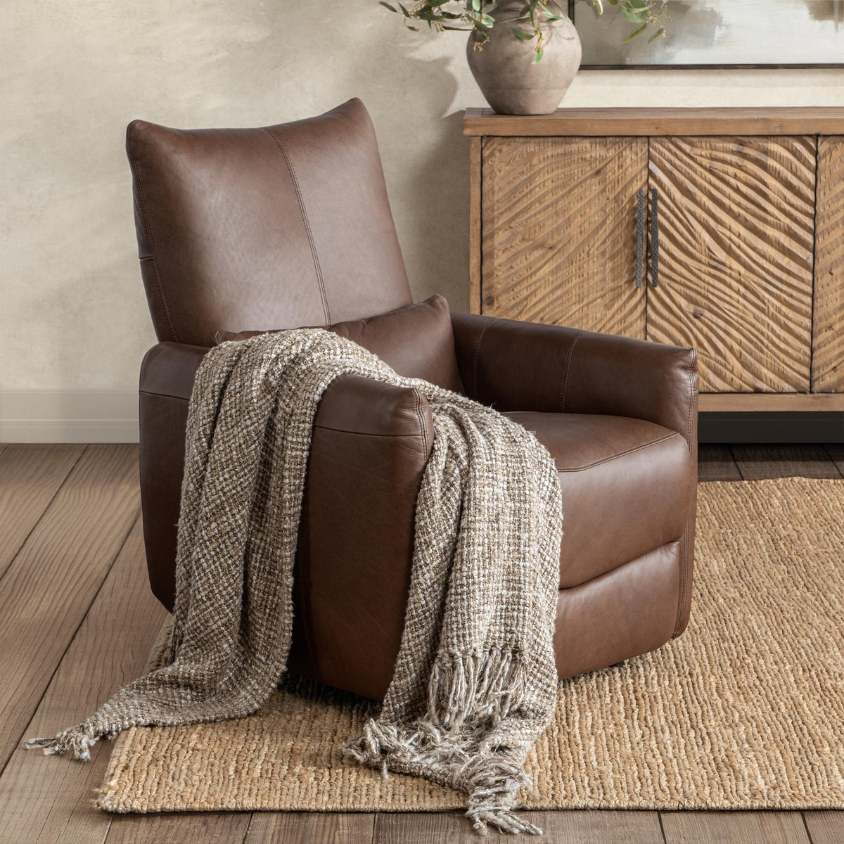 Thaya Power Recliner