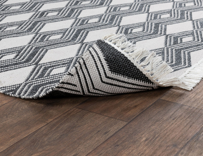 Indoor/Outdoor Banning Rug