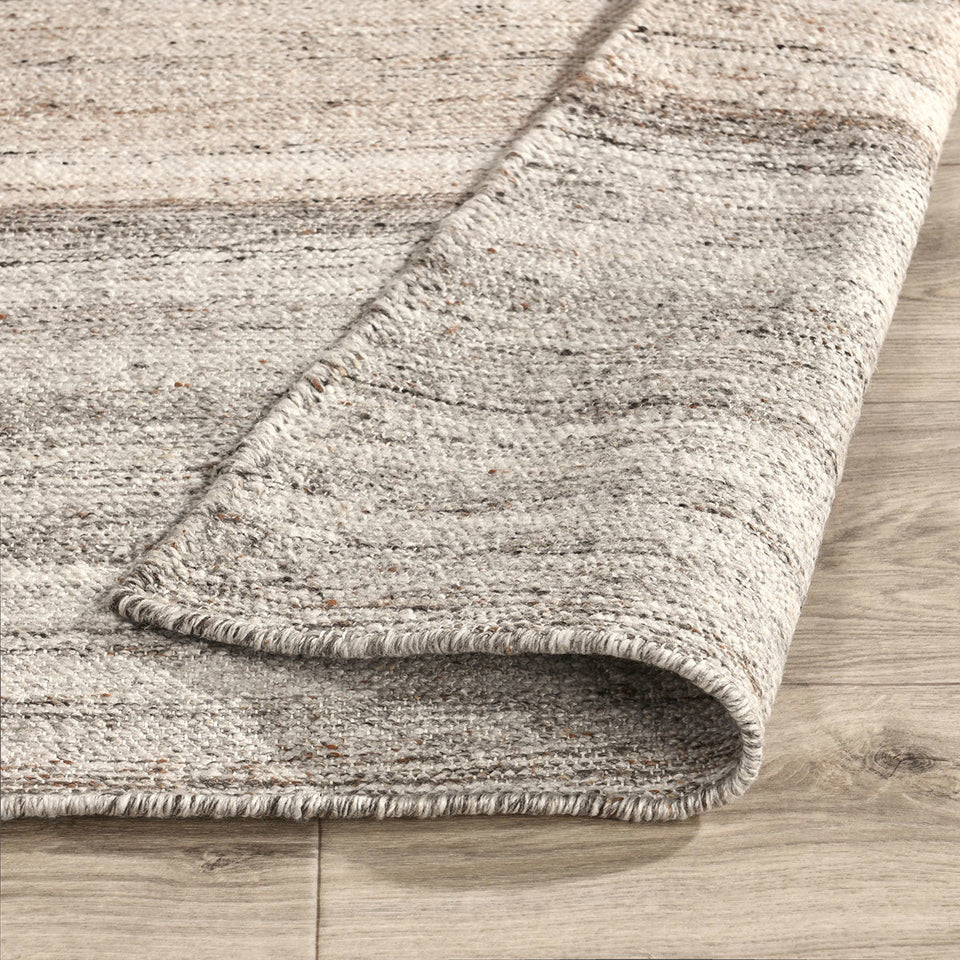 Indoor/Outdoor Plateau Rug