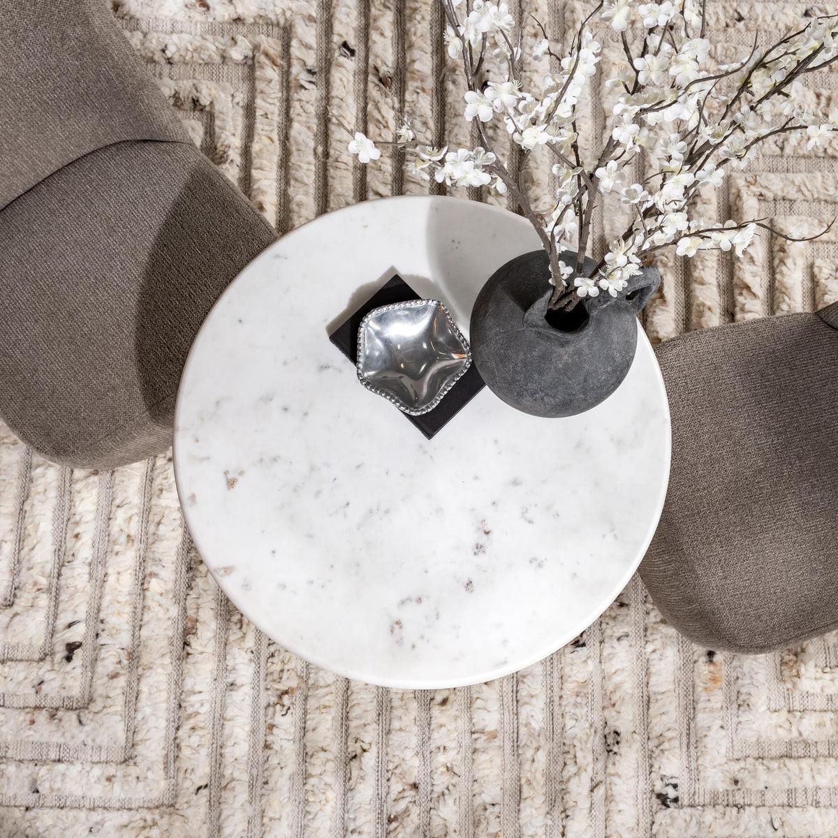 Hannabelle Dining Table