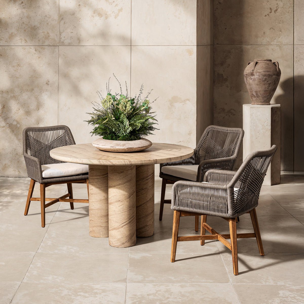 Niva Outdoor Dining Table