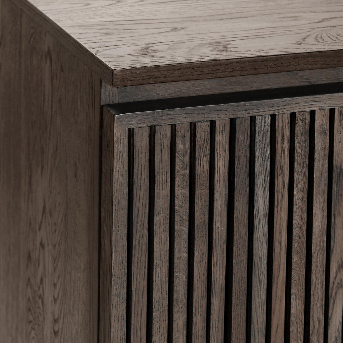 Roya Cabinet