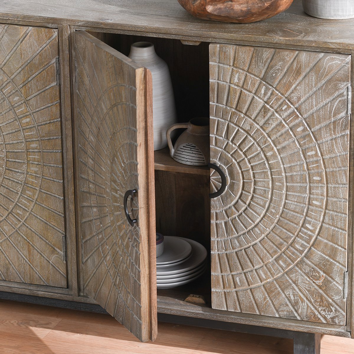 Vivienne Cabinet