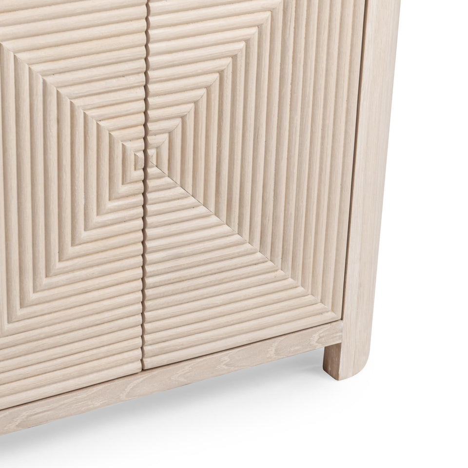 Elina Cabinet