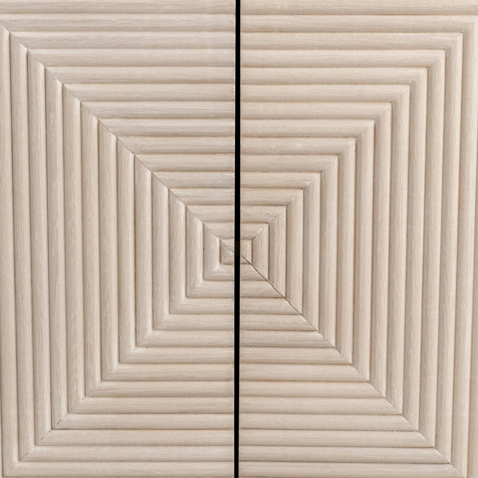 Elina Cabinet