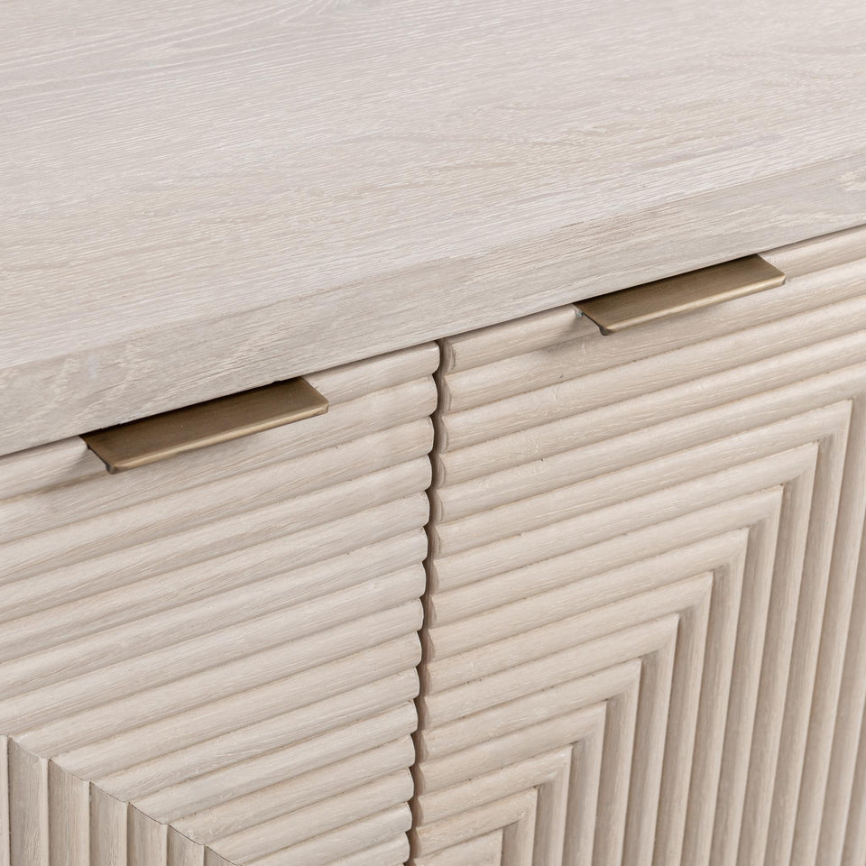 Elina Cabinet