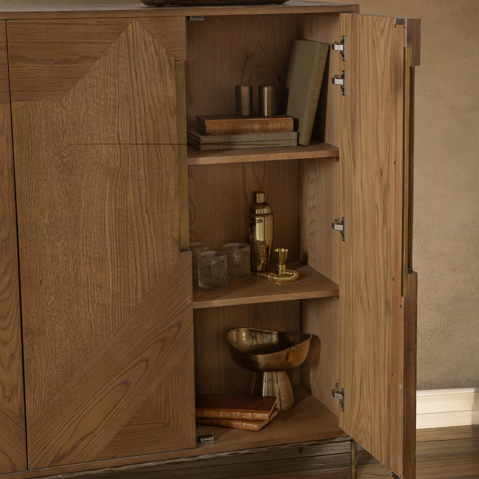 Roman Cabinet
