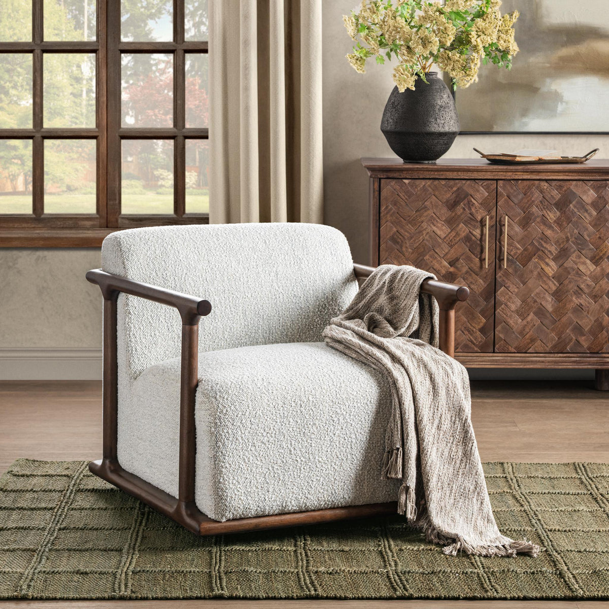 Lucia Swivel Chair