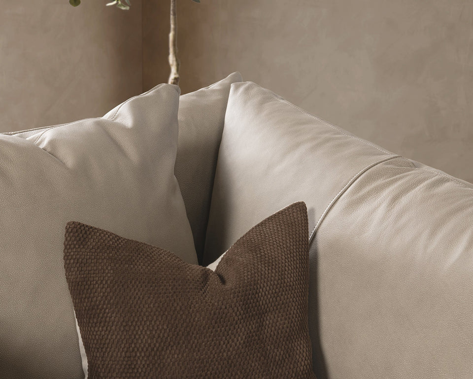 Audrey Swivel Chair