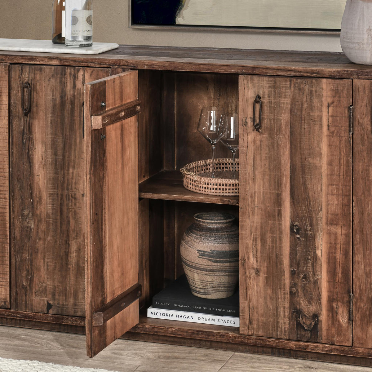 Cleo Cabinet