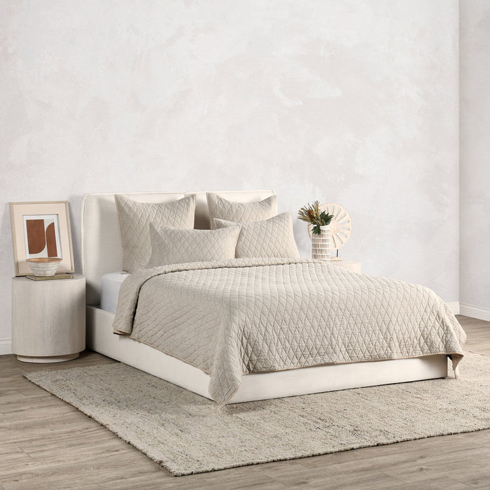 Lana Quilt Collection