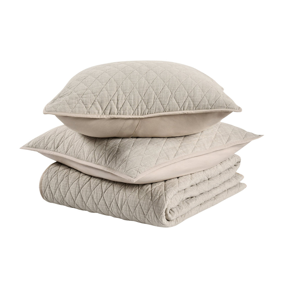 Lana Quilt Collection
