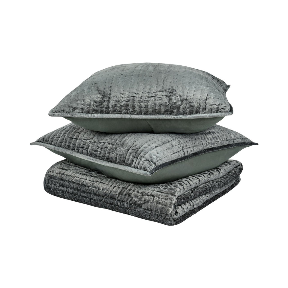 Bari Velvet Quilt Collection