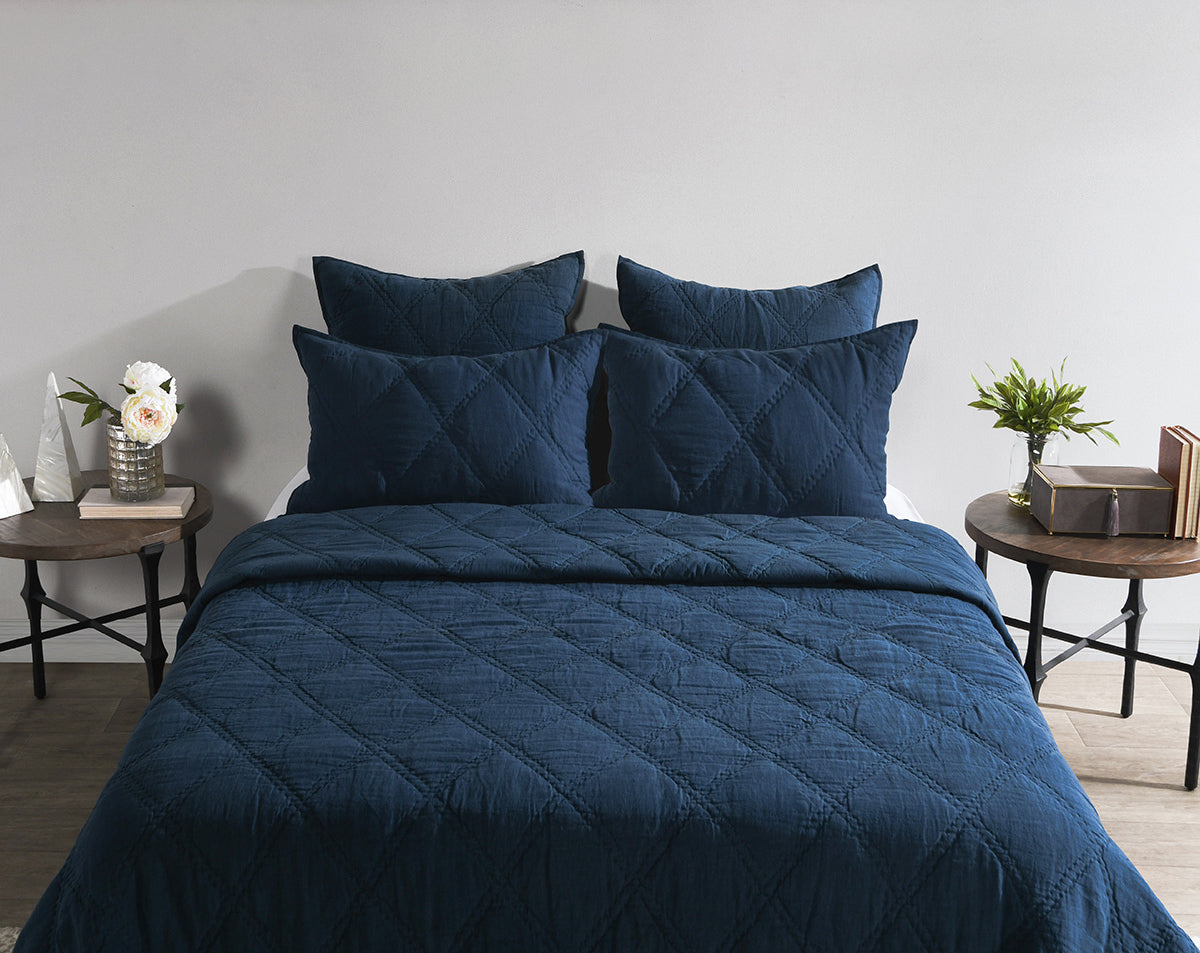 Caleb Quilt Collection