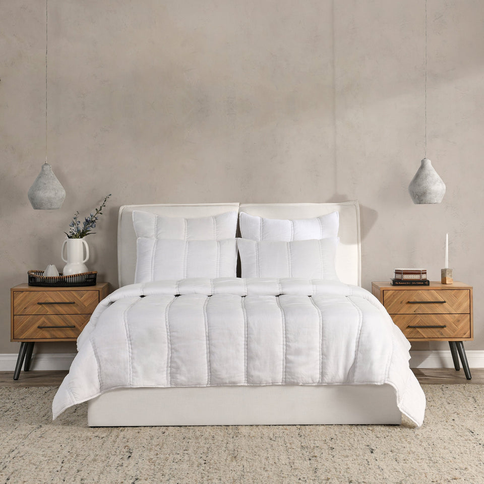 Rowen Quilt Collection