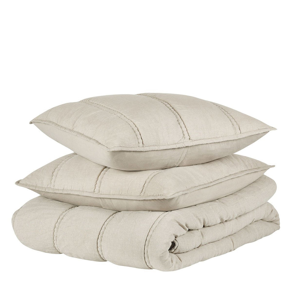 Rowen Quilt Collection