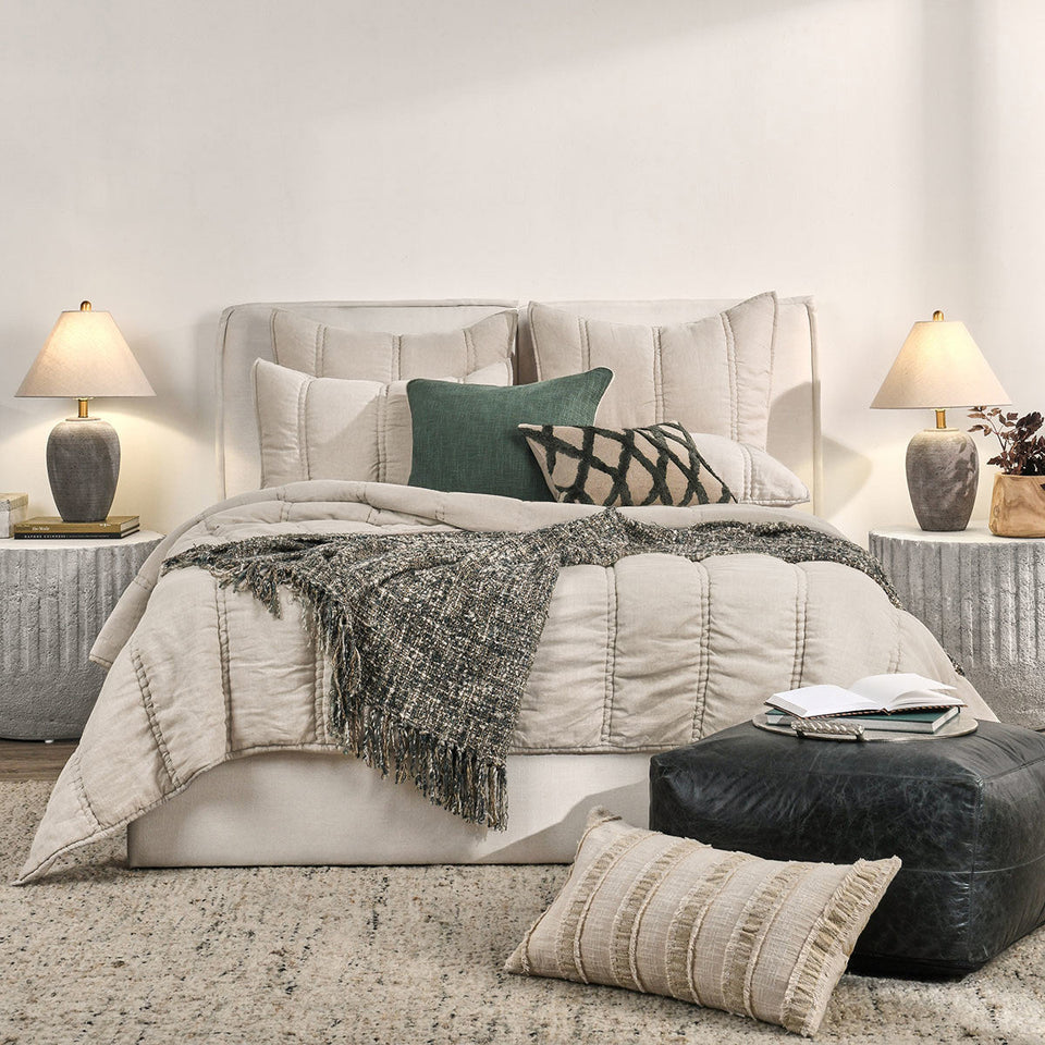 Rowen Quilt Collection