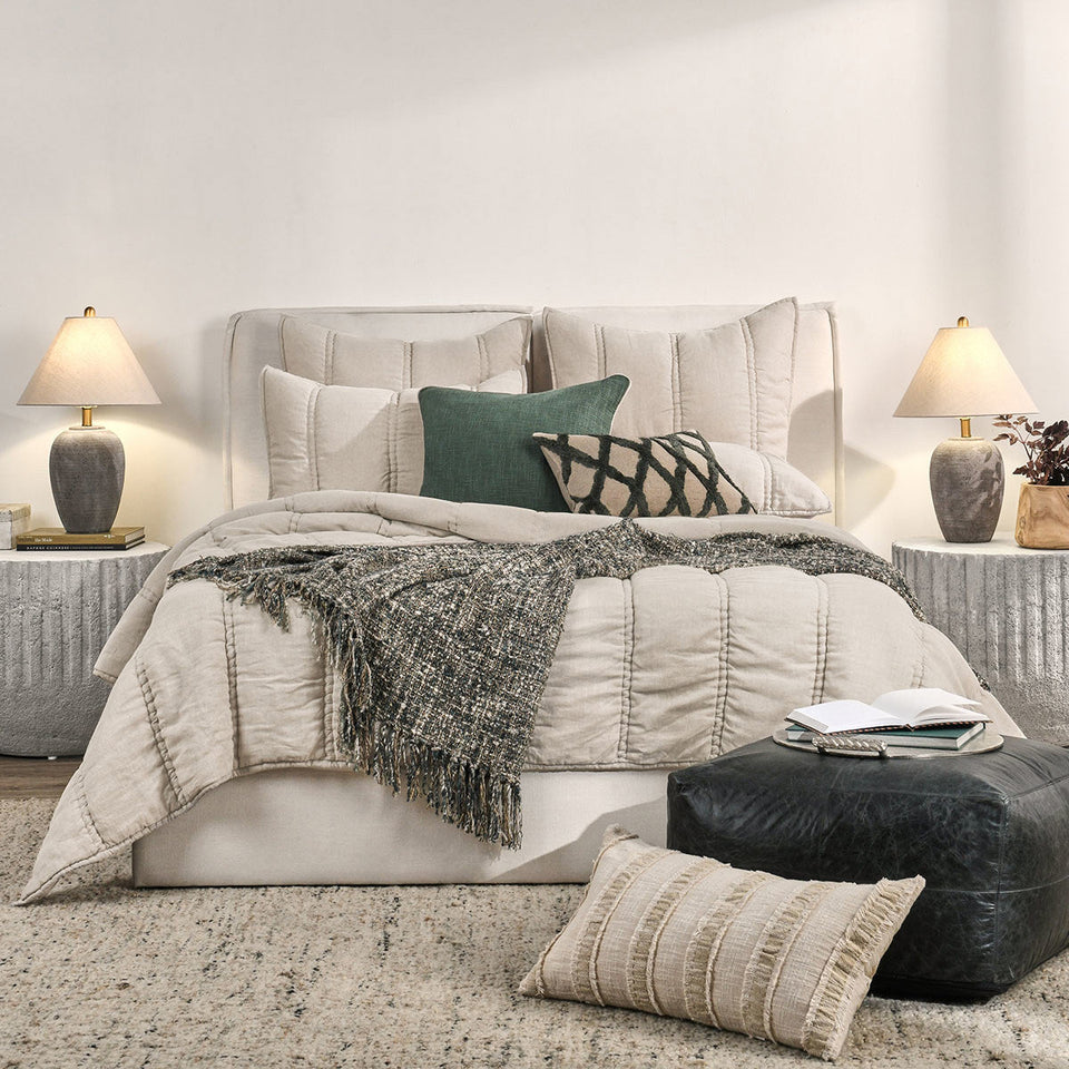 Rowen Quilt Collection