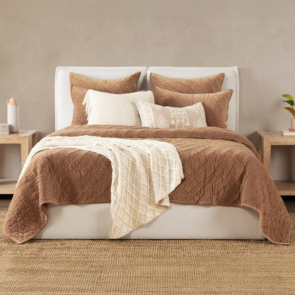 Elms Velvet Quilt Collection
