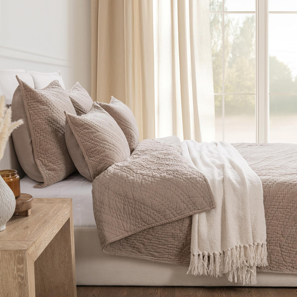 Elms Velvet Quilt Collection