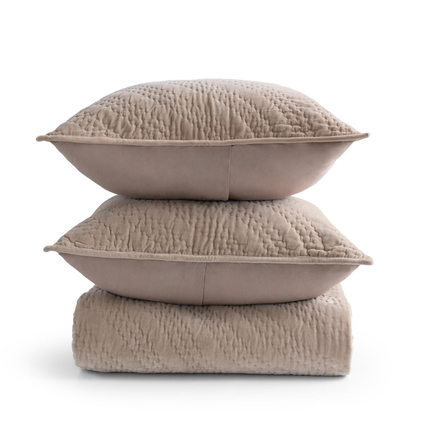 Elms Velvet Quilt Collection