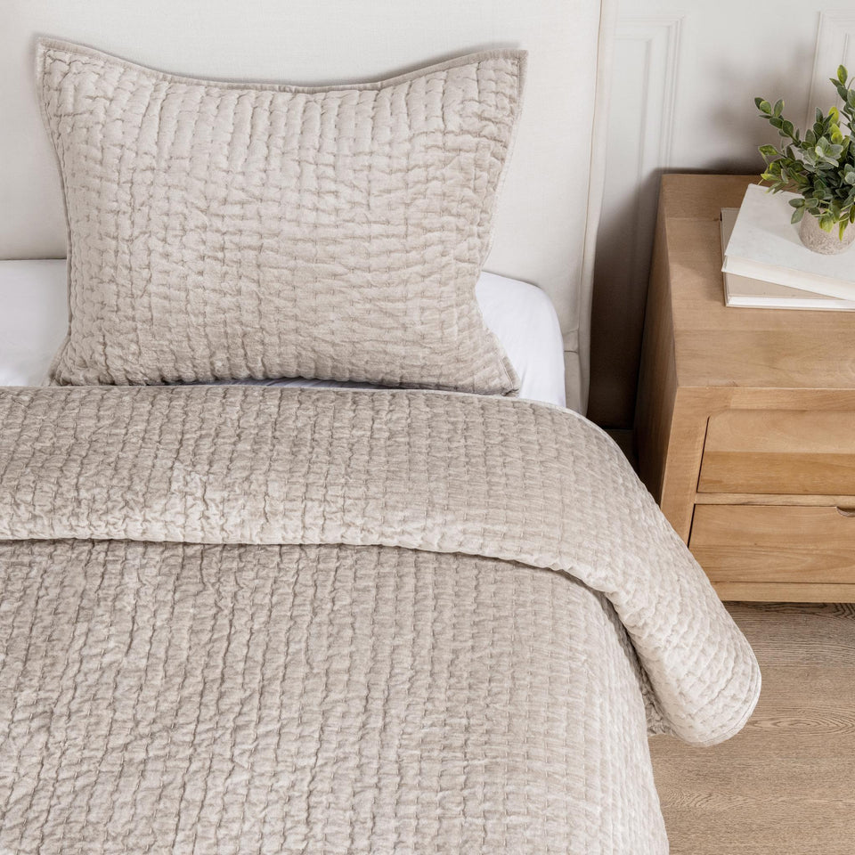 Bari Velvet Quilt Collection