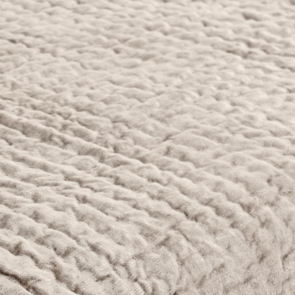 Bari Velvet Quilt Collection