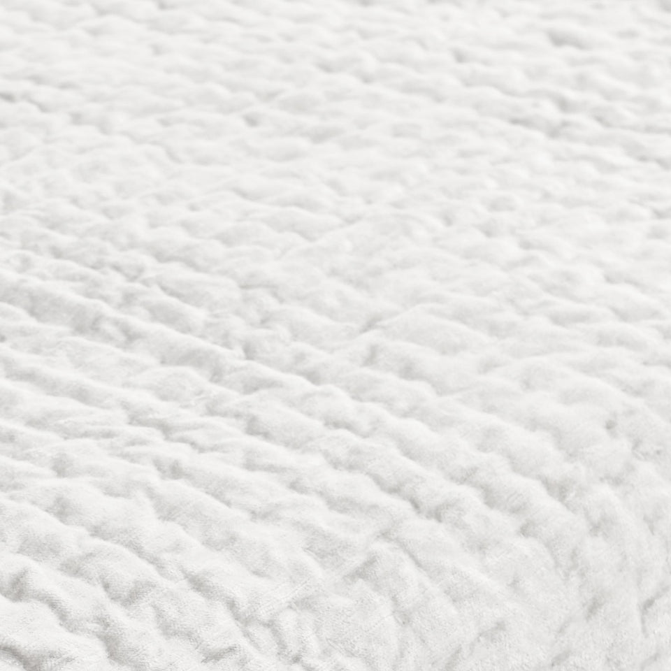 Bari Velvet Quilt Collection