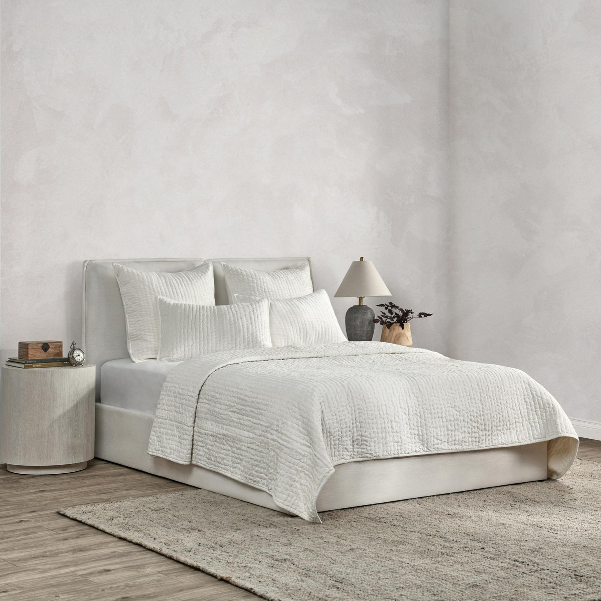 Bari Velvet Quilt Collection