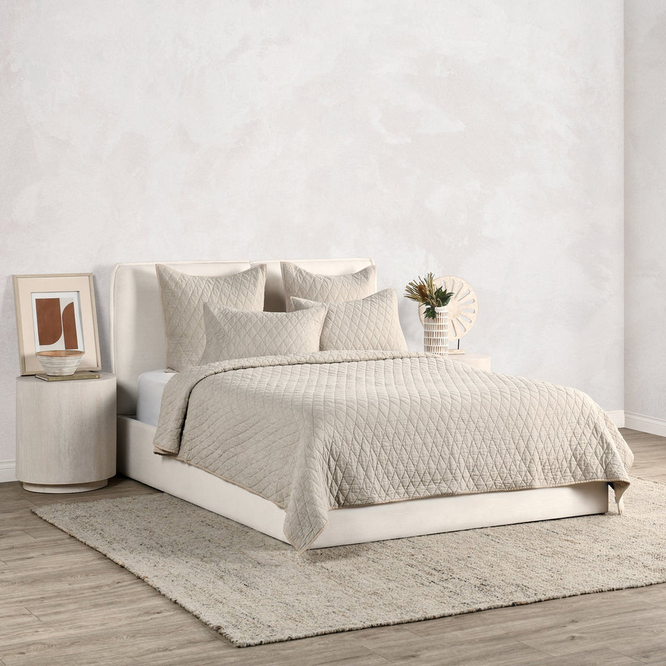 Lana Quilt Collection