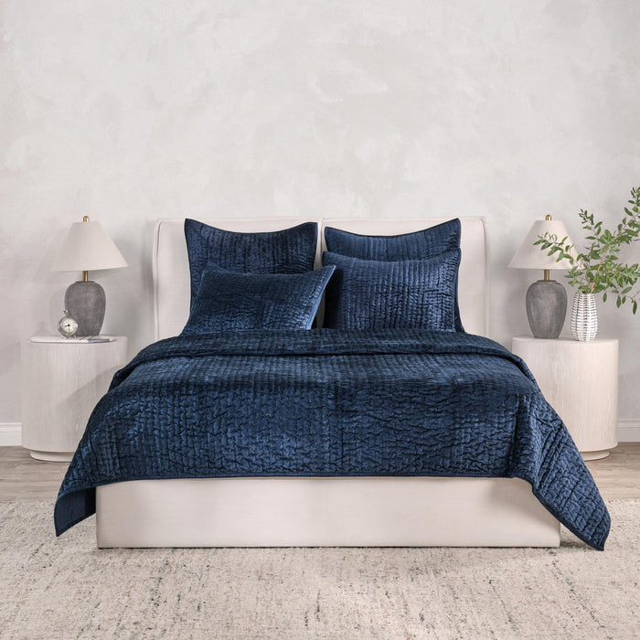 Bari Velvet Quilt Collection
