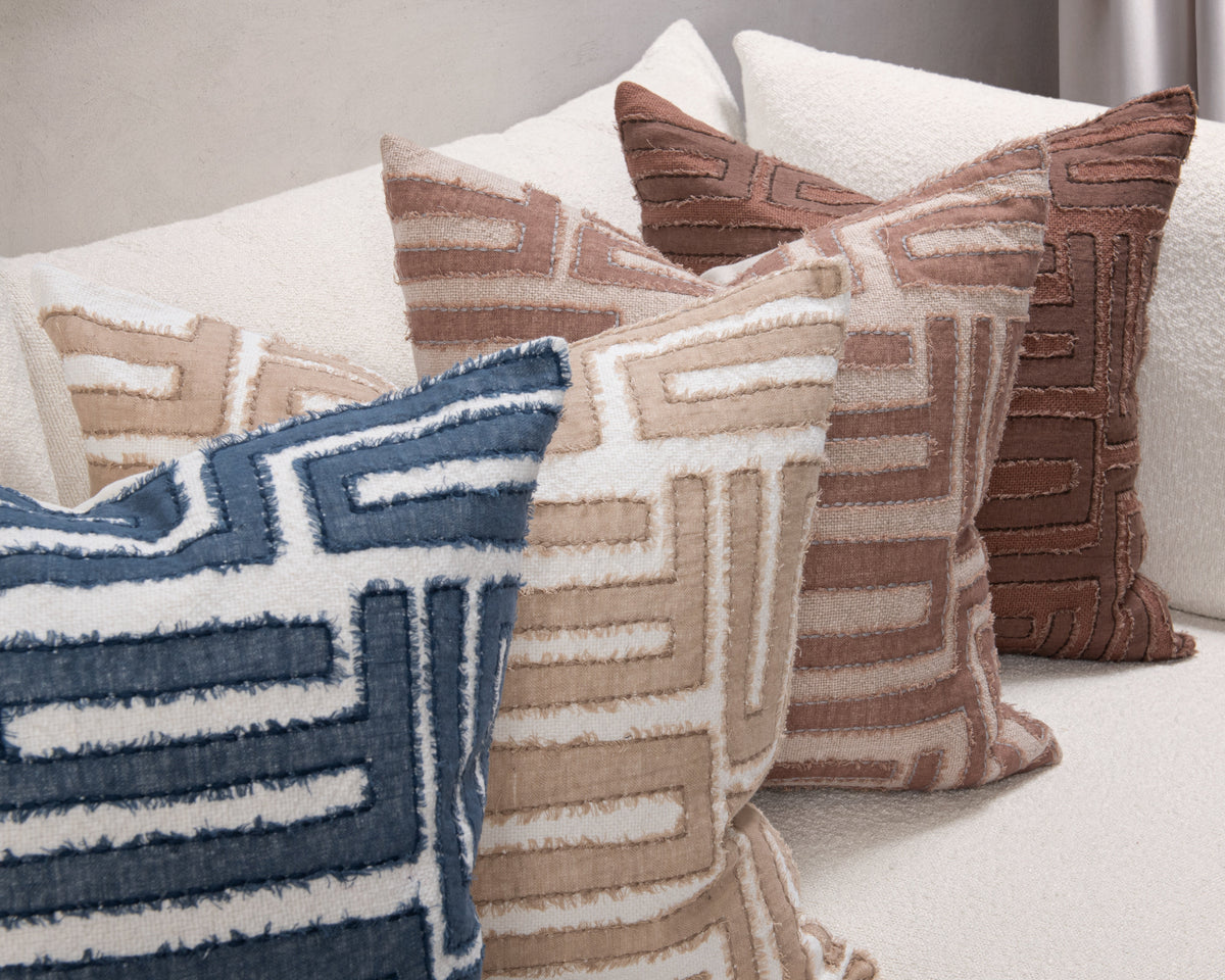 VC Mateo Pillow