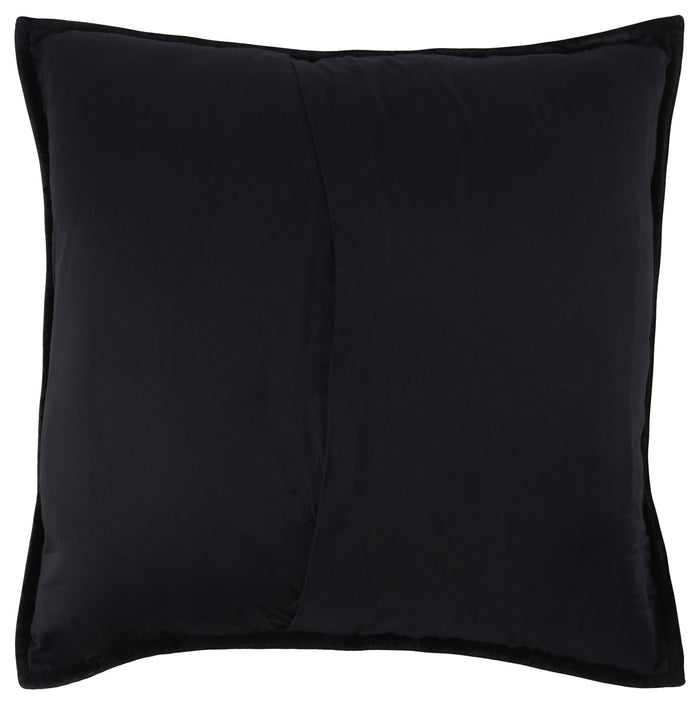 Bari Velvet Quilt Collection