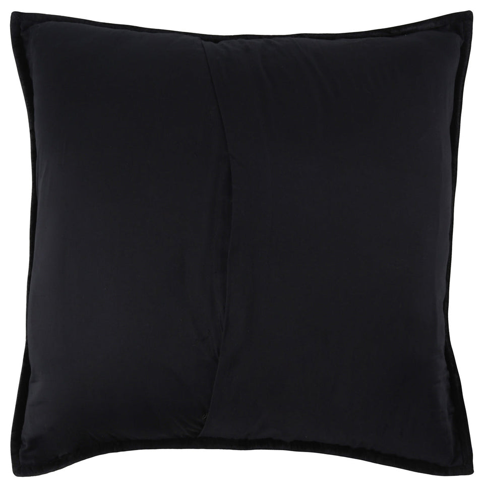 Bari Velvet Quilt Collection