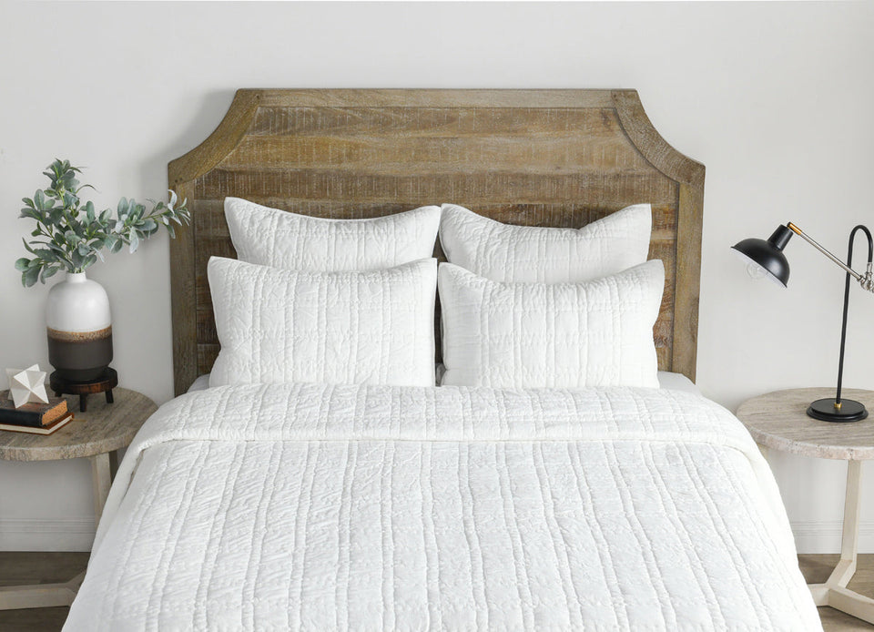 Carly Quilt Collection