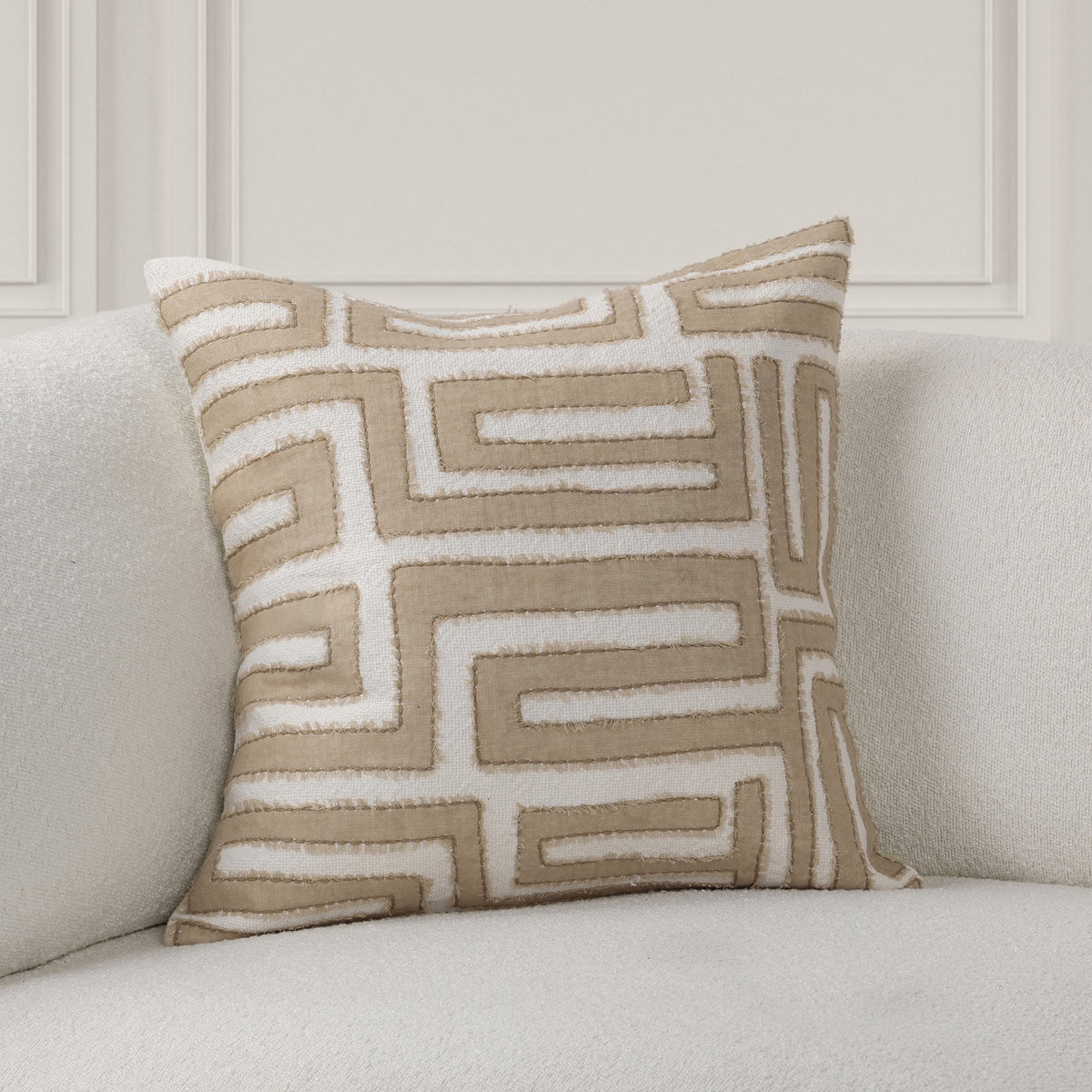 VC Mateo Pillow