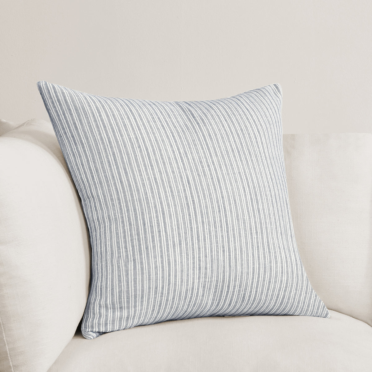 VC Casa Pillow
