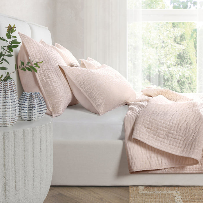 Bari Velvet Quilt Collection