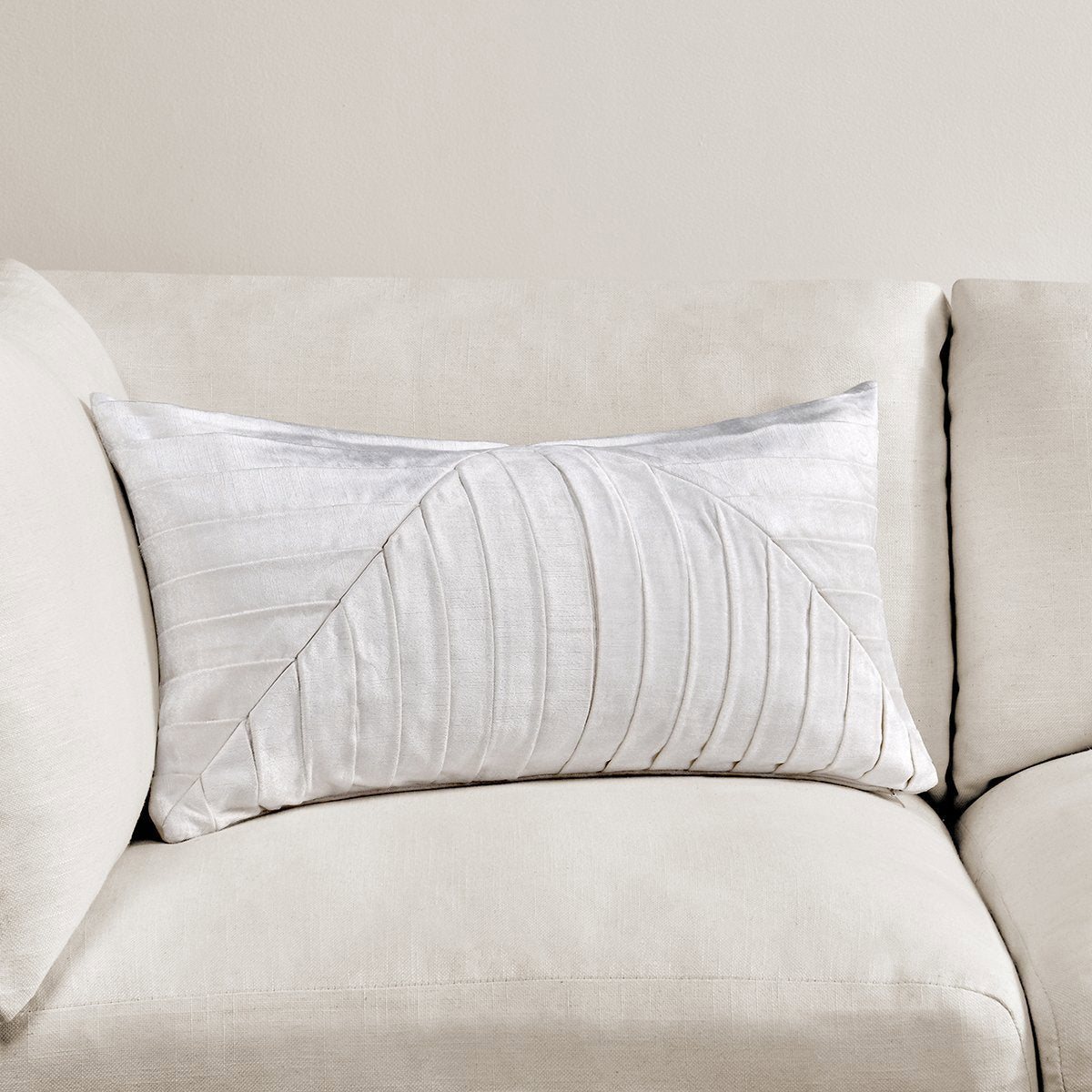 SV Aubrey Pillow