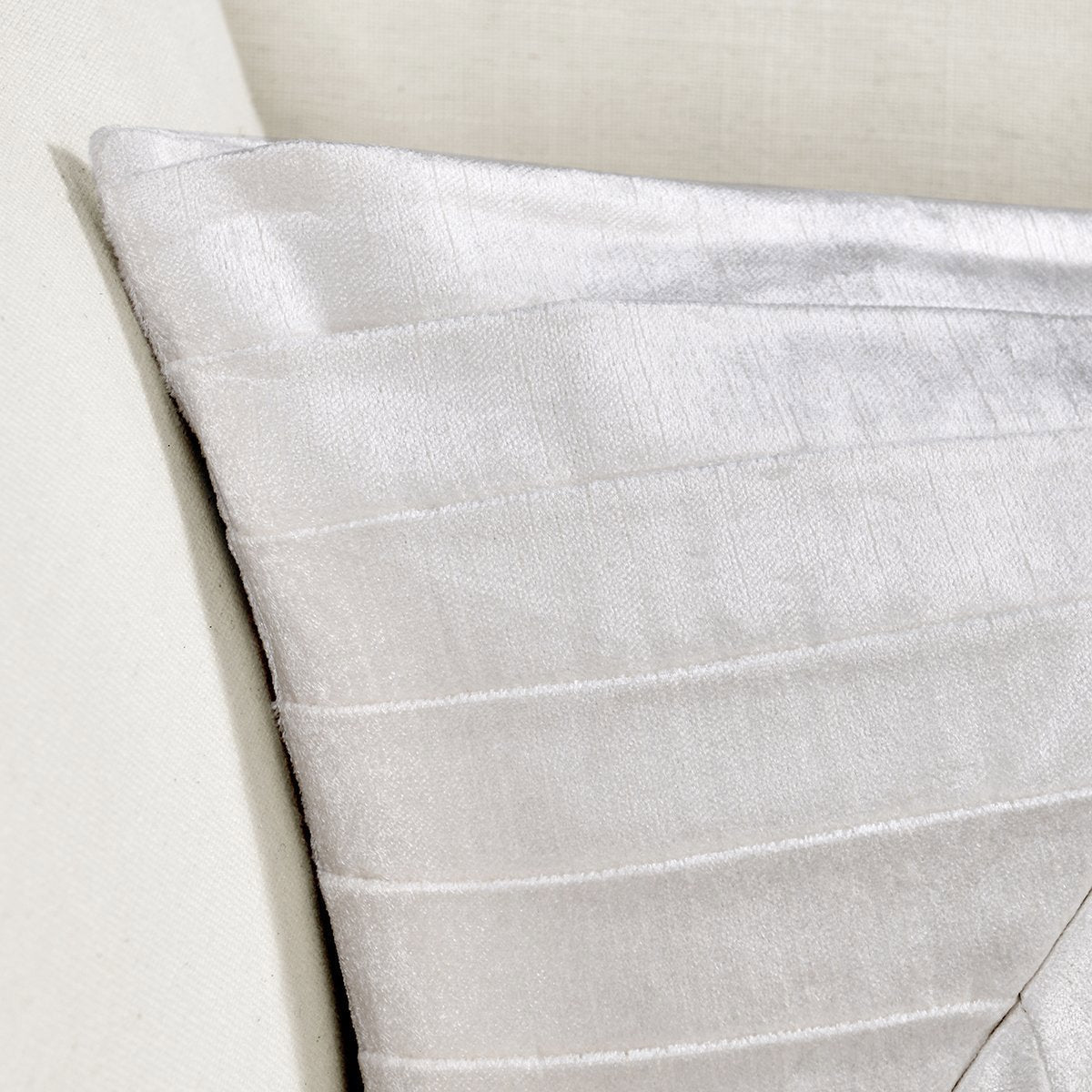 SV Aubrey Pillow