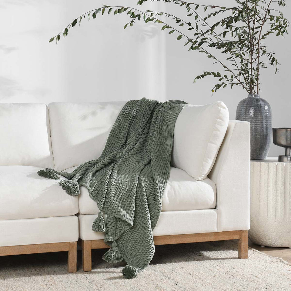 TC Veda Throw