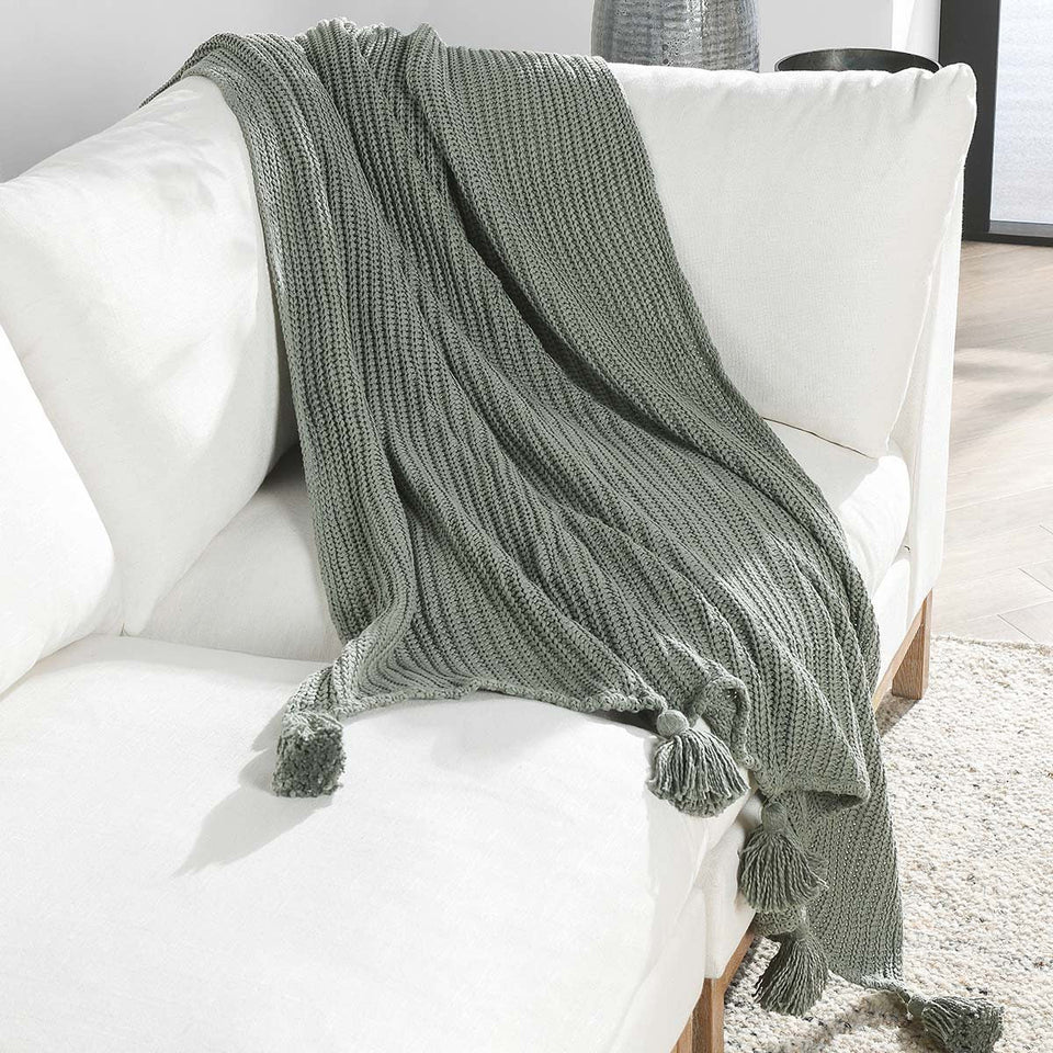 TC Veda Throw