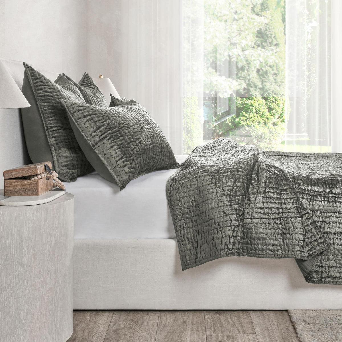 Bari Velvet Quilt Collection