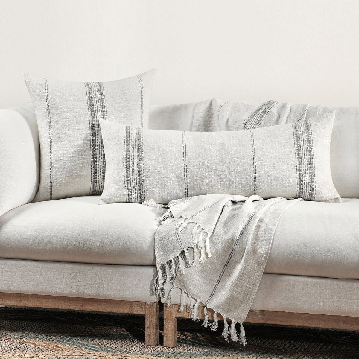 RP Ria Pillow