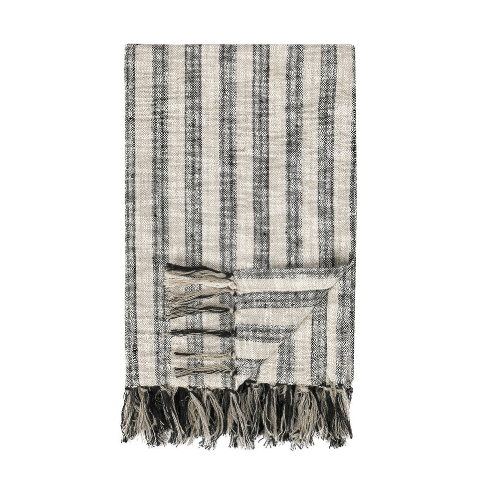 TC Linna Throw