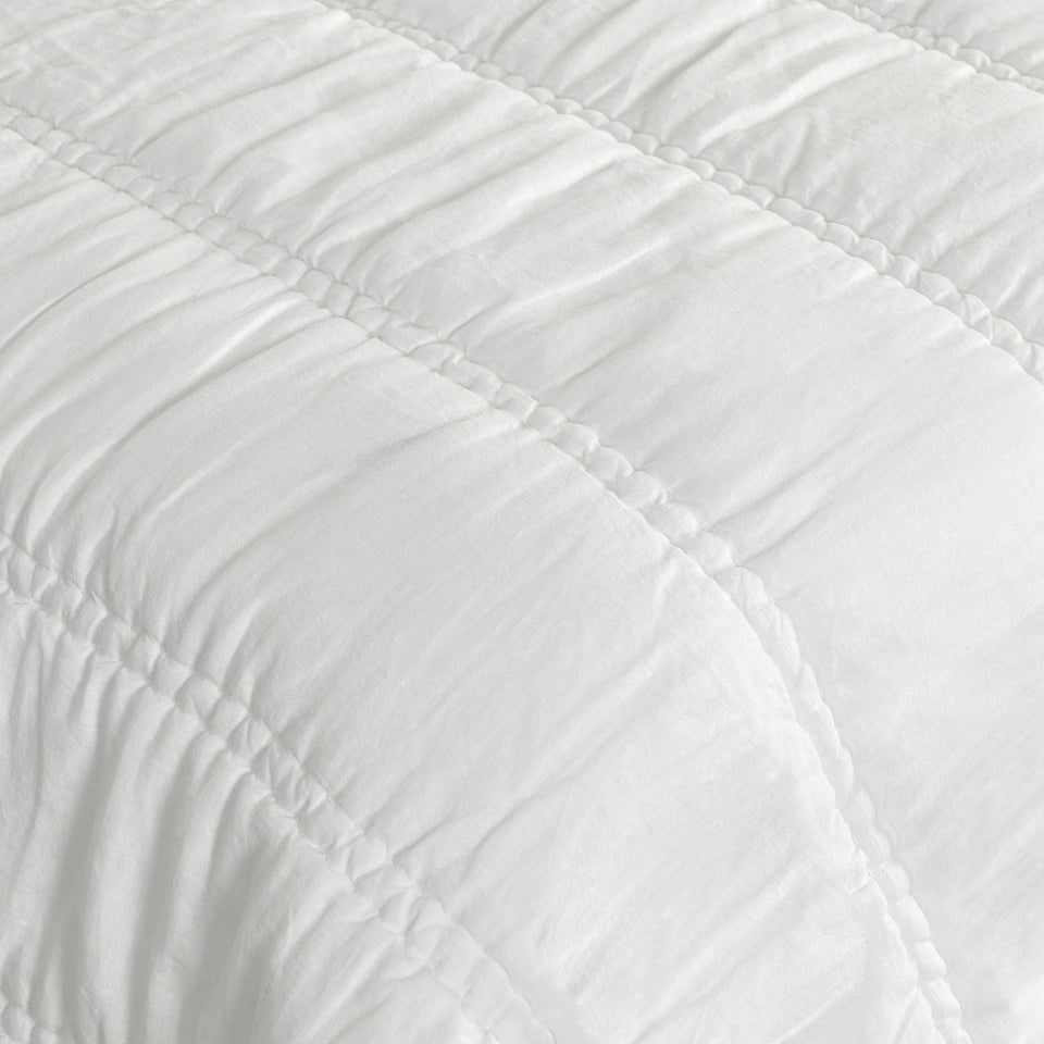 Rowen Quilt Collection