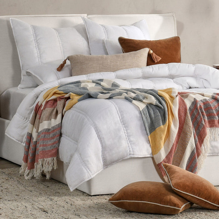 Rowen Quilt Collection