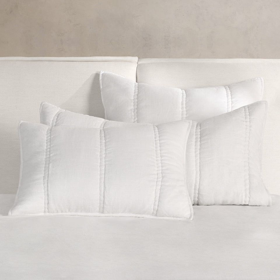 Rowen Quilt Collection