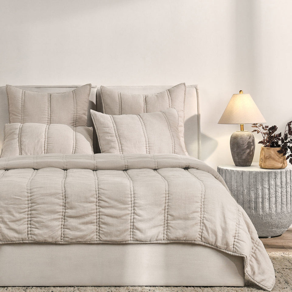 Rowen Quilt Collection